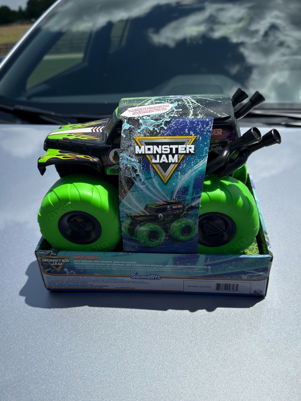 Monster Jam Grave Digger Monster Truck Toy Sprinkler